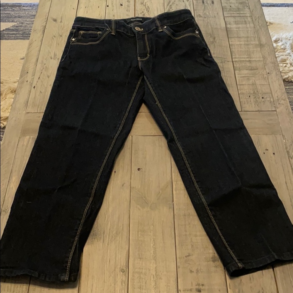 WHBM Cropped Jean. Dark Blue NWOT Size 4